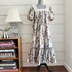 Vintage Cotton Floral Print Dress Princess Kaiulani Made in Hawaii